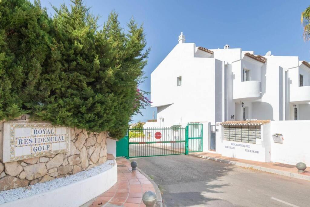 Ct 181 - Royal Golf Gardenapartment Benalmádena Extérieur photo